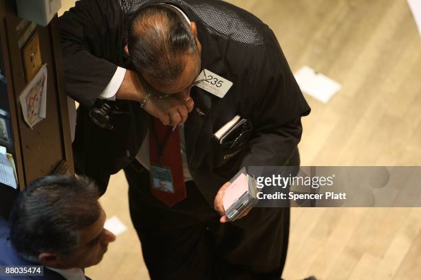 Traders work on the floor of the New York Stock Exchange on May 28, 2009 in New York City. Stocks turned higher following demand as a Treasury...