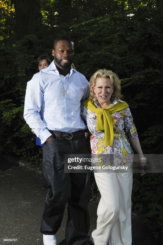 Bette Midler's New York Restoration Project 8th Annual Spring Picnic