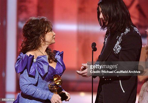 Loretta Lynn and Jack White, winners of Best Country Album for "Van Lear Rose"