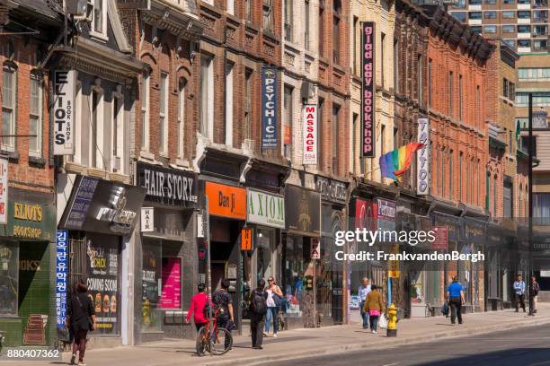 yonge street in toronto - yonge street stock-fotos und bilder