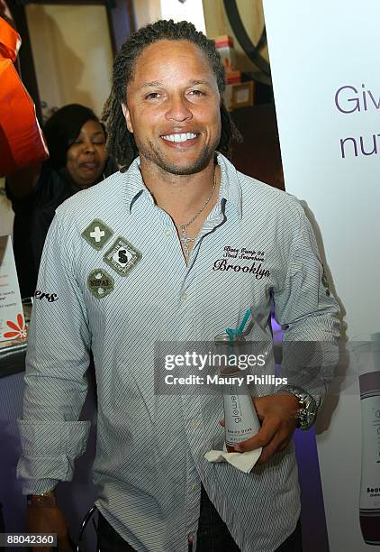 Cobi Jones Poses Photos and Premium High Res Pictures - Getty Images