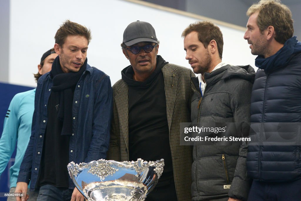 France's Tennis Team Celebrates Its Victory After Winning The 2017 Davis Cup tennis Final Match In Lille