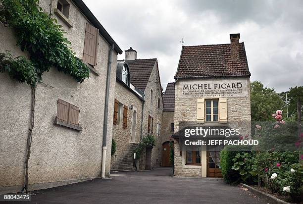 Visita de Michelle Bachelet a Borgoña es como +el regreso de su tatarabuelo+". This picture taken on May 28, 2009 shows a house in...