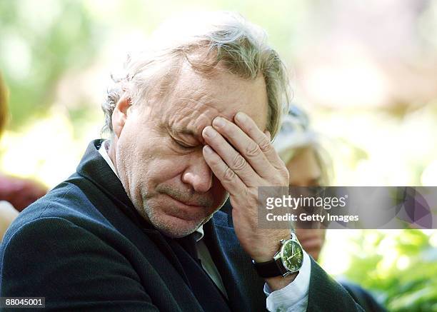 Gerd Silberbauer, boy friend of Barbara Rudnik mourns during the funeral of German actress Barbara Rudnik at Nordfriedhof cemetery on May 29, 2009 in...