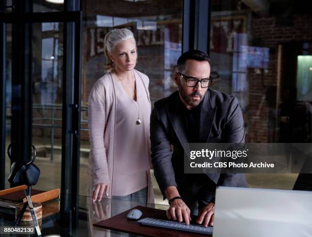 Live Stream" - Pictured: Monica Potter as Alex Hale and Jeremy Piven as Jeffrey Tanner. The team utilizes Sophe to track a killer who is targeting...