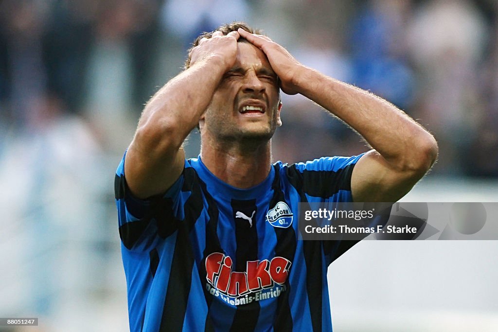 SC Paderborn v VfL Osnabrueck - 2. Bundesliga Play Off - Leg One