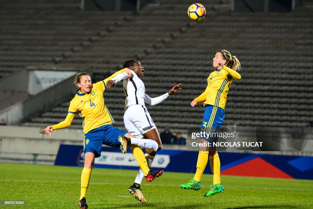 FBL-FRIENDLY-WOMEN-FRA-SWE