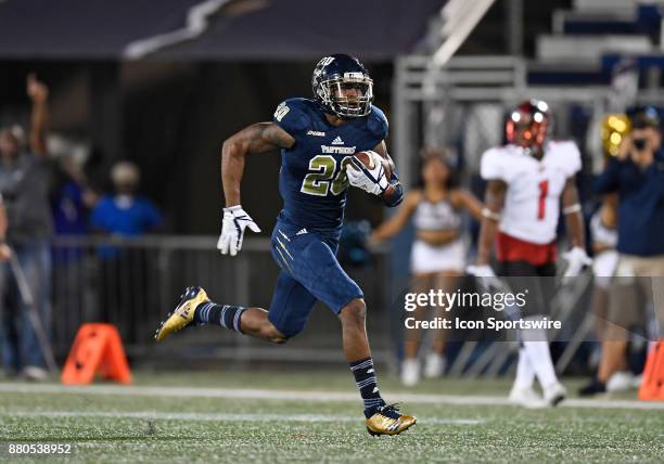 Emmanuel Robe Football Emmanuel College Football Team Photos and Premium High Res Pictures ...