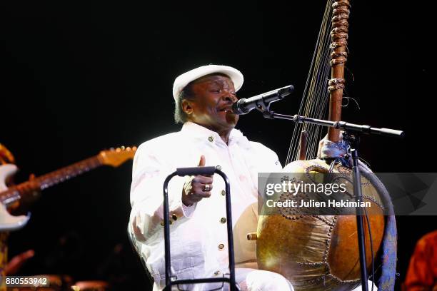 Guinean Singer Mory Kante performs on stage after being awarded with the Great Prize of World Music during les Grands Prix De La Sacem 2017 Ceremony...