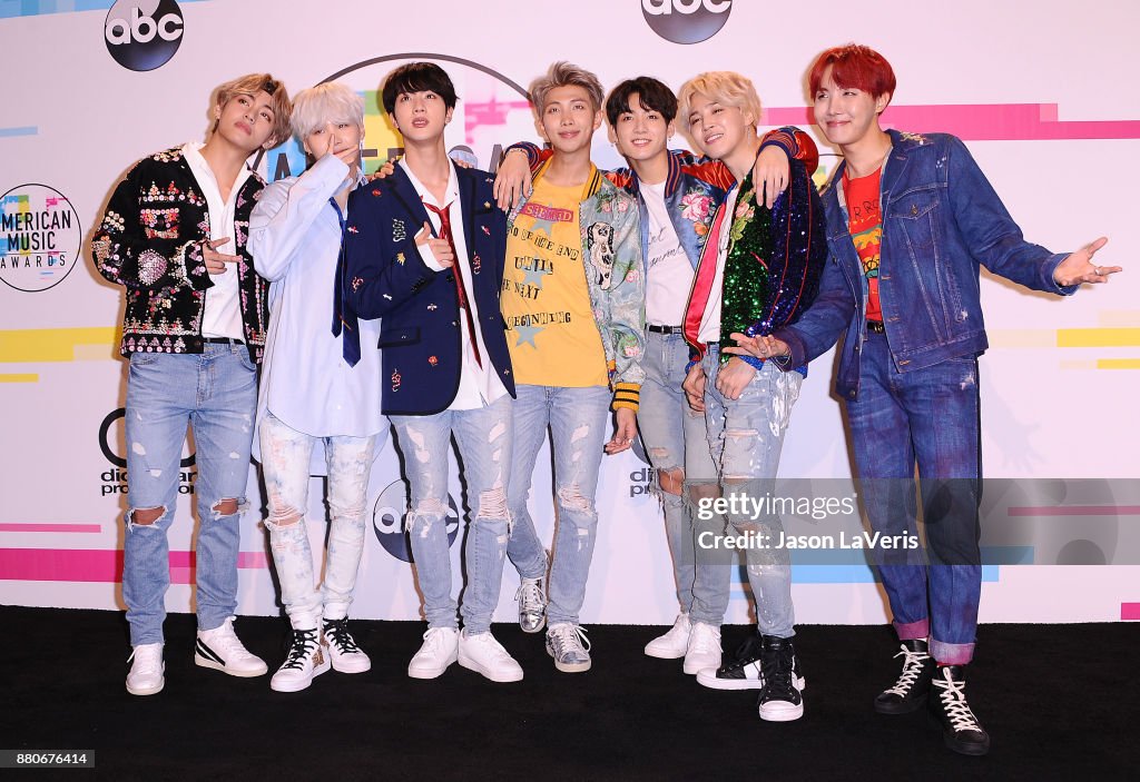 2017 American Music Awards - Press Room