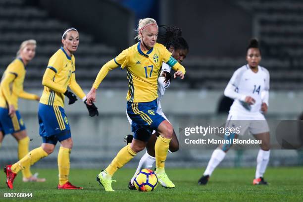 Caroline Seger of Sweden during the Women's friendly international match between France and Sweden the at Stade Chaban-Delmas on November 27, 2017 in...