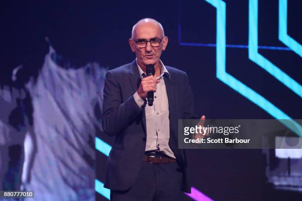 Paul Kelly accepts the award for Best Male Artist during the 31st Annual ARIA Awards 2017 at The Star on November 28, 2017 in Sydney, Australia.