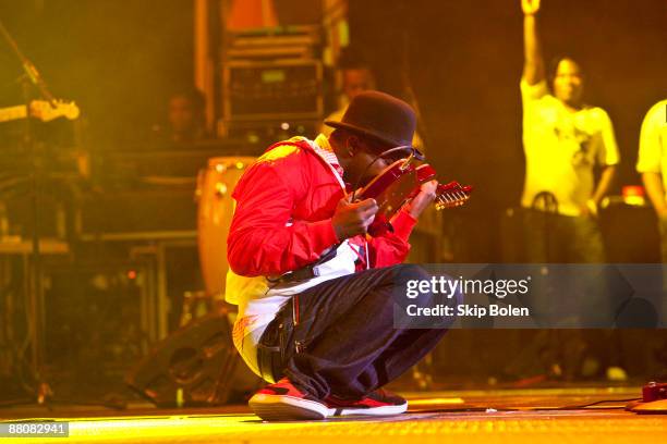 Wyclef Jean performs during the Domino Effect benefit concert at the New Orleans Arena on May 30, 2009 in New Orleans, Louisiana.