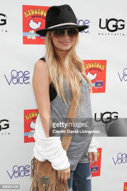 Personality Nicole Richie attends the 3rd annual Kidstock Music and Art Festival at Greystone Mansion on May 31, 2009 in Beverly Hills, California.