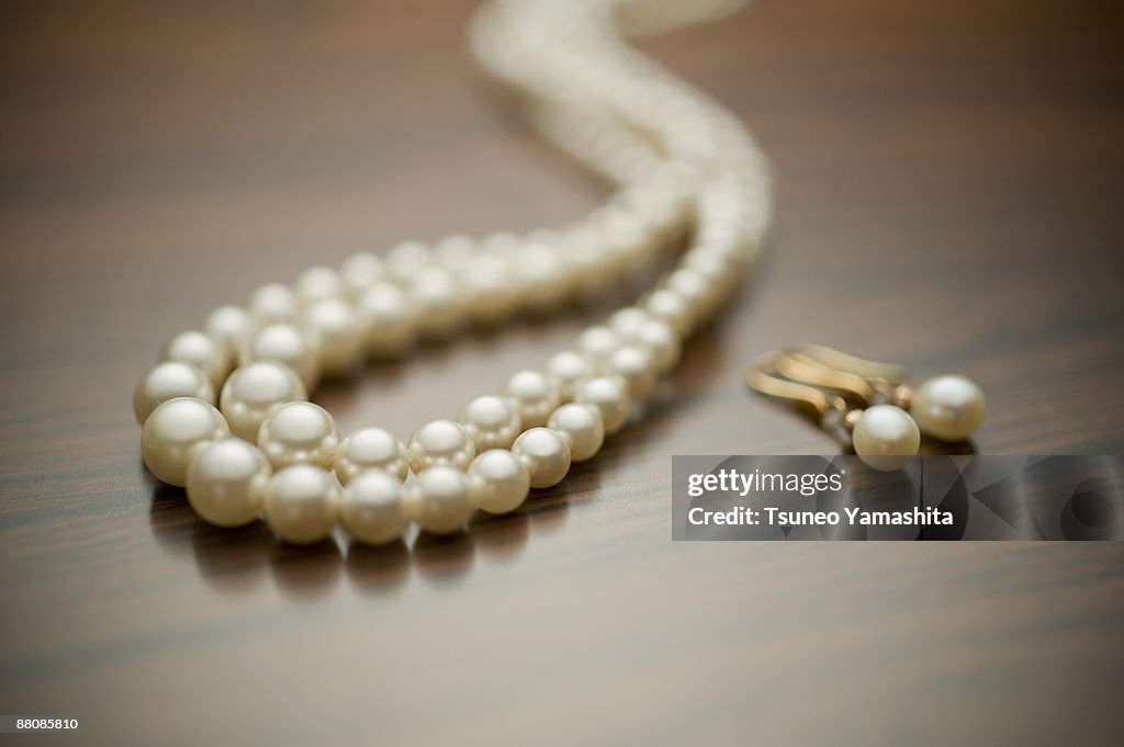 Pearl necklace