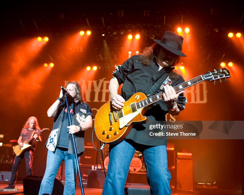 Lyrnyrd Skynyrd Perform In London