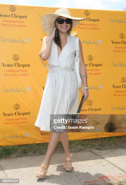 Actress Kate Hudson attends the 2009 Veuve Clicquot Manhattan Polo Classic on Governors Island on May 30, 2009 in New York City.