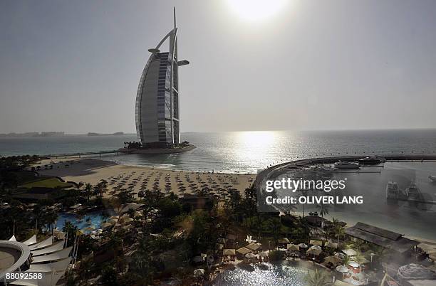 Picture taken on May 31, 2009 shows the Burj al Arab hotel in Dubai. AFP PHOTO / OLIVER LANG