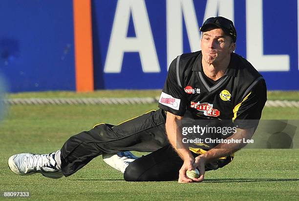 Ryan McLaren of Kent catches out Mark Pettini of Essex during the Twenty20 match between Essex Eagles and Kent Spitfires at The Ford County Ground on...