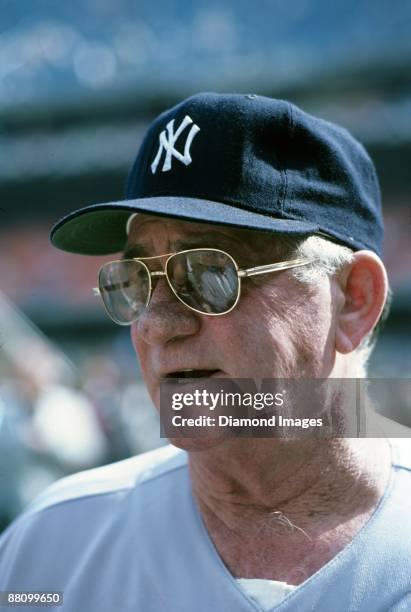 Manager Bob Lemon of the New York Yankees talks with reporters prior to a World Series game in October, 1981 against the Los Angeles Dodgers at...