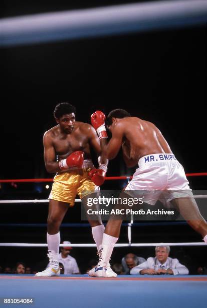 Greg Page, Renaldo Snipes boxing at Dunes, May 20, 1983.