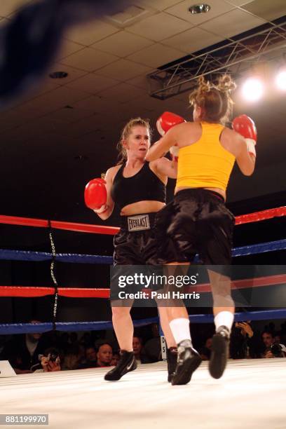 Tonya Harding ex world-class ice skater now calls herself "America's Bad Girl ". She won her third fight in a decision against 24 year-old mother of...