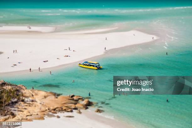 whitehaven beach, whitsunday, queensland, australia - whitehaven beach stockfoto's en -beelden
