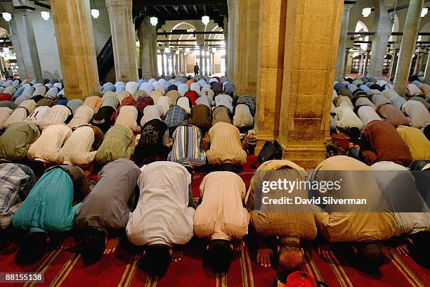 Azhar Rislpr 427 Islamic Al Azhar University Stock Photos, High-Res Pictures, and ...