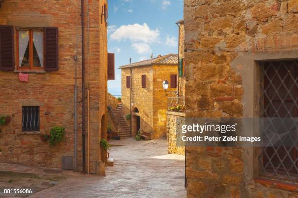 old italian town, monticchiello in tuscany, italy - hamlet foto e immagini stock
