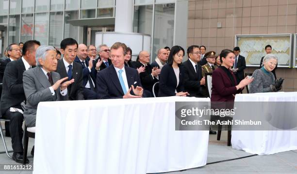 Grand Duke Henri of Luxembourg and his daughter Princess Alexandra of Luxembourg attend the welcome ceremony with Emperor Akihito and Empress Michiko...