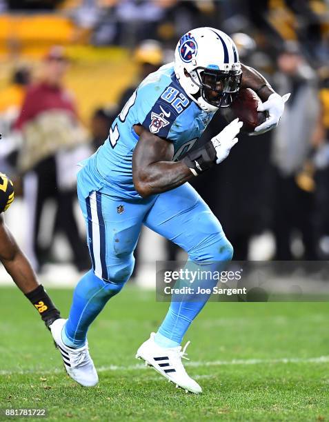 Delanie Walker of the Tennessee Titans in action during the game against the Pittsburgh Steelers at Heinz Field on November 16, 2017 in Pittsburgh,...