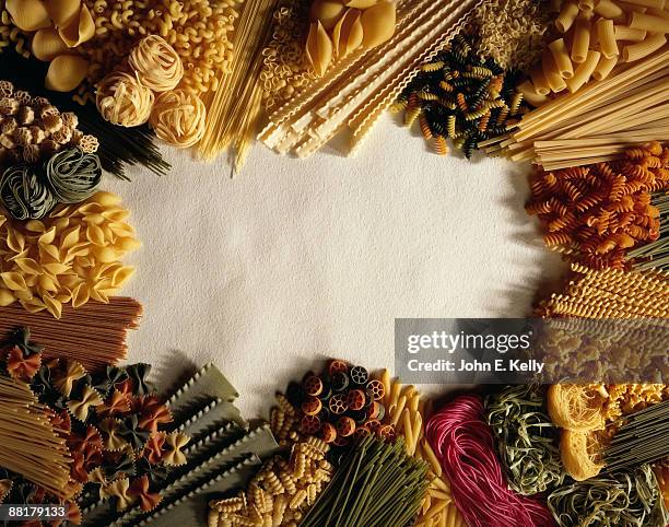 variety of pasta - tomatenpasta stockfoto's en -beelden