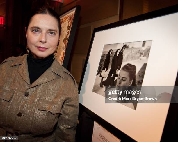 Isabella Rossellini attends the Gordon Parks Foundation's Celebrating Spring fashion awards gala at Gotham Hall on June 2, 2009 in New York City.