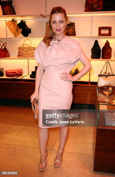Actress Melissa George attends Ferragamo's Benefit for the L'Aquila Earthquake Victims at Ferragamo Boutique on June 2, 2009 in Beverly Hills,...