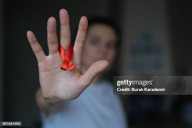 world aids day - virus hiv fotografías e imágenes de stock