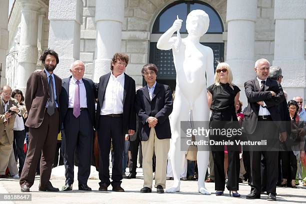Massimo Cacciari, Francois Pinault, Charles Ray, Tadao Ando, Alison Gingeras and Francesco Bonami pose near 'The Boy with the Frog' by Charles Ray...