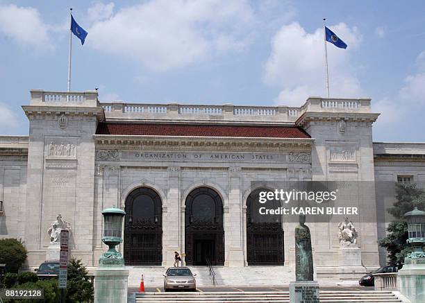Building From 2005 Oas Building Photos and Premium High Res Pictures - Getty Images