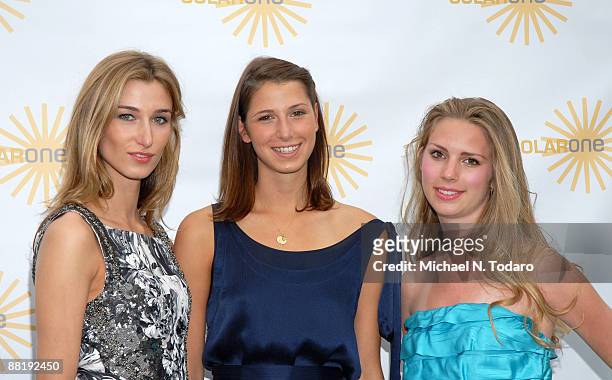Lauren Remington Platt, Ashley Wilcox Platt and Hadley Nagel attend Solar One's Annual Revelry By The River Benefit at Solar One on June 2, 2009 in...