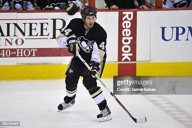 Brooks Orpik of the Pittsburgh Penguins skates against the Carolina Hurricanes in Game Two of the Eastern Conference Championship during the 2009...