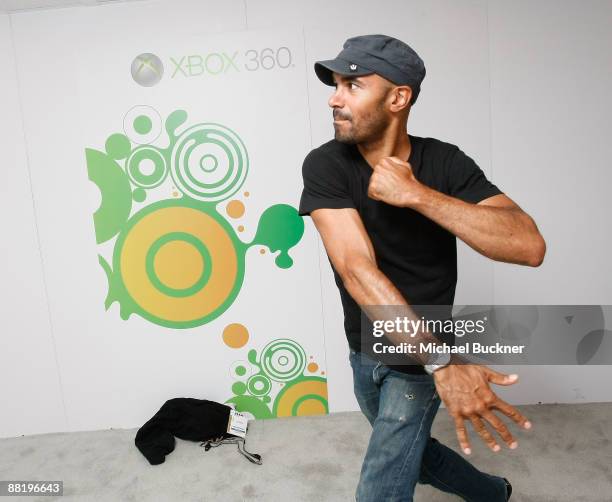 Ben Kenney of Incubus plays Project Natal at the XBox Booth during E3 at Los Angeles Convention Center on June 3, 2009 in Los Angeles, California.