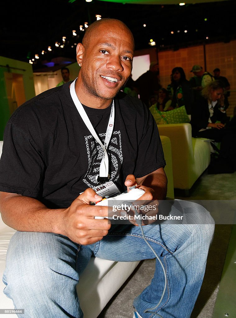 XBOX At E3 Expo 2009 - Day 2