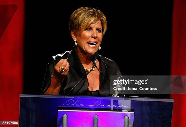 Awrt 606 Suze Orman Show Stock Photos, High-Res Pictures, and Images - Getty ...