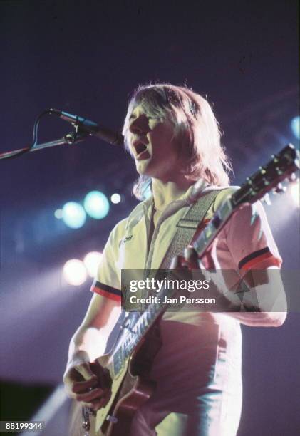 Mick Ralphs Backstage 468 Mick Ralphs Photos & High Res Pictures - Getty Images