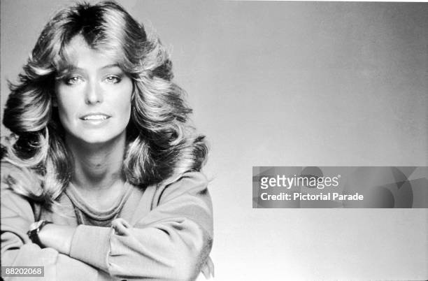 Promotional portrait of American actress Farrah Fawcett for the television program 'Charlie's Angels, mid 1977.