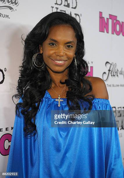 Actress Kim Porter arrives at In Touch Weekly's Icons and Idols Celebration held at Chateau Marmont on September 7, 2008 in Hollywood, California.