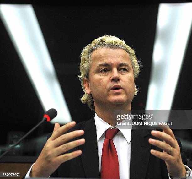File picture of far-right Dutch deputy Geert Wilders, author of the anti-Islamic film "Fitna," holding a press conference on December 17, 2008 at the...