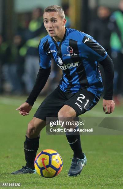 Timothy Castagne of Atalanta BC in action during the Serie A match between Atalanta BC and Benevento Calcio at Stadio Atleti Azzurri d'Italia on...