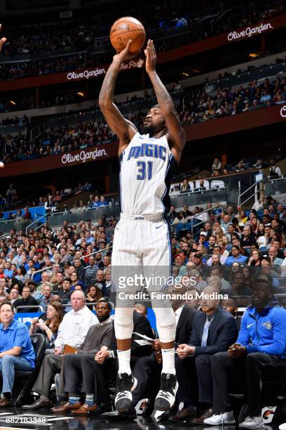 Terrence Ross of the Orlando Magic shoots the ball against the Oklahoma City Thunder on November 29, 2017 at Amway Center in Orlando, Florida. NOTE...