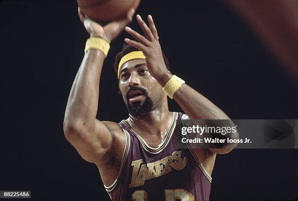 Playoffs: Los Angeles Lakers Wilt Chamberlain in action vs Milwaukee Bucks. Game 4. Milwaukee, WI 4/16/1972 CREDIT: Walter Iooss Jr.