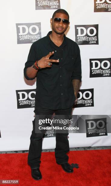 Singer Usher attends the 6th Annual Do Something Awards at The Apollo Theater on June 4, 2009 in New York City.